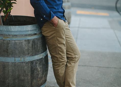 How to build a versatile men’s wardrobe: essential style for work, gym, & social life?