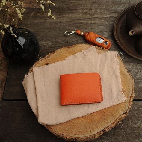 Pin on Minimalist Wallet