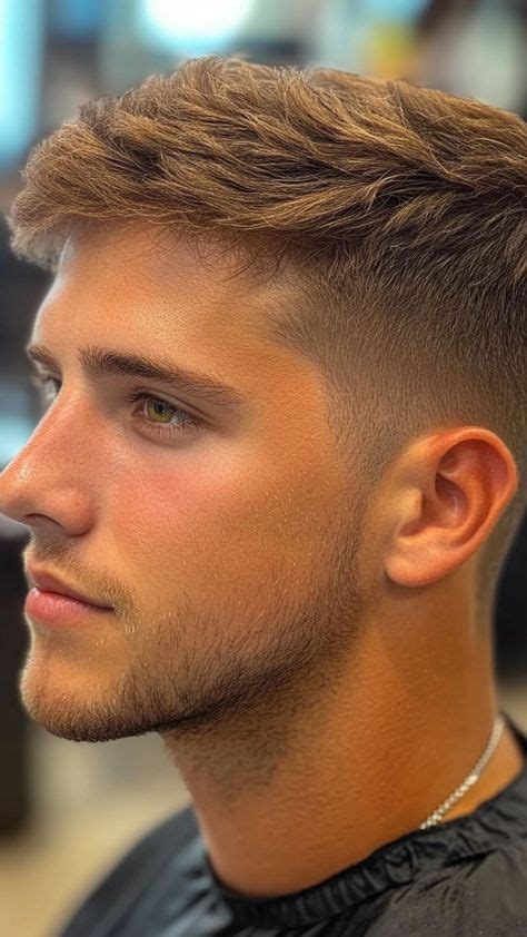 Pin von Men's Hairstyle Tips auf Trendy Men's Hairstyles | Haar ...
