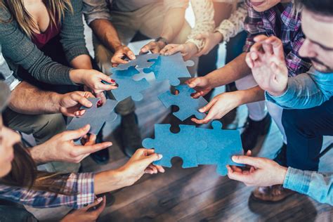 11 Amazing Team-Building Games Even the Office Grouch Will Love
