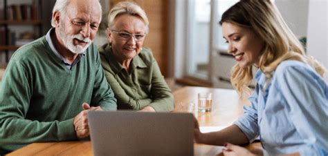 What practical communication strategies strengthen a relationship during financial stress?