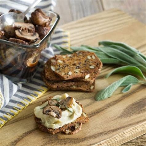 Attention cheese lovers: 5 of the best afternoon snack ideas.