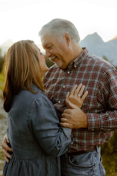 Older Couple Photoshoot with Stunning Mountain Backdrop