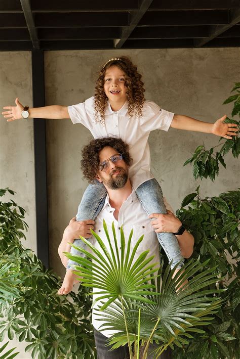 Optimize your relationship: How do men apply discipline for stronger bonds?