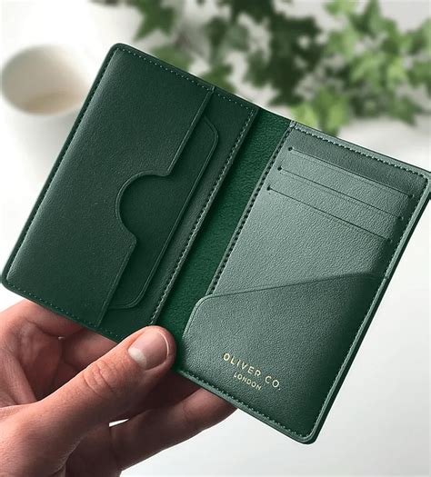 Streamline EDC: Best minimalist wallet for men blending style & function?