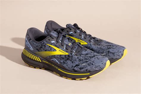 Best running shoes for men: durable, injury-preventing, and cost-effective?