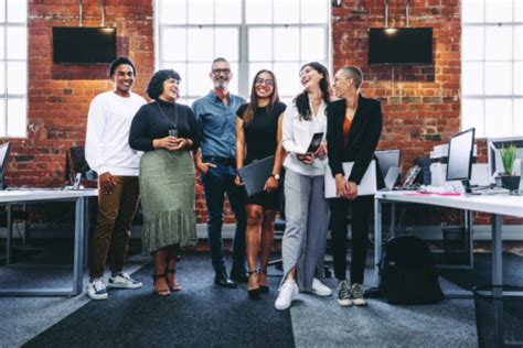 Master versatile smart casual for professional and social success. Key pieces?