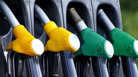 Tips for Fuel-Efficient Driving - VWFS | Fleet