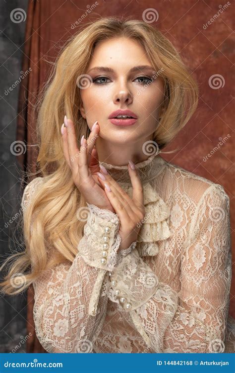Fashion Photo of a Beautiful Elegant Woman Stock Photo - Image of ...
