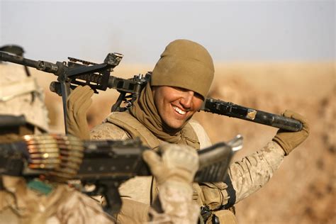 Combat desk fatigue: What ergonomic gear boosts men’s focus & health for long workdays?