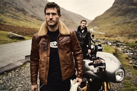 What are the 5 must-have versatile items for a confident, professional male style?