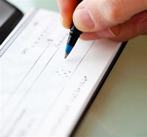 Checking Accounts | Great Midwest Bank