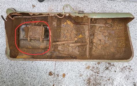Inside a rusty 1990 XJ-S convertible fuel tank - XJ-S - Jag-lovers Forums