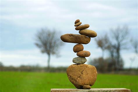 How to balance career goals with a strong, thriving relationship?