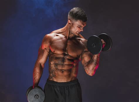 10 Best Dumbbell Exercises To Build Size &amp; Strength