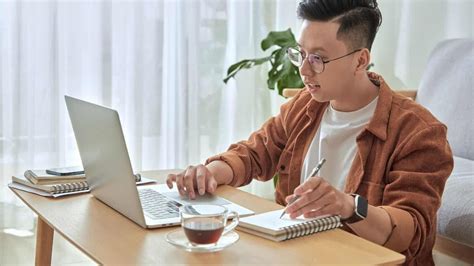 Beyond the gym: How can men build financial muscle & crush debt fast?