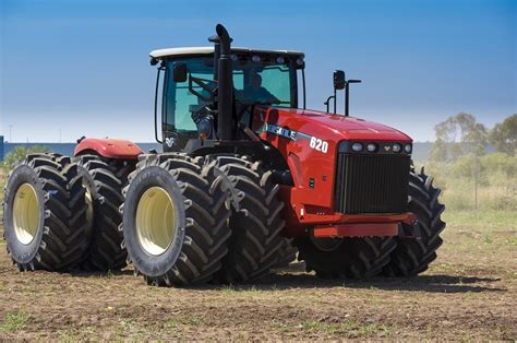Versatile 620 4WD Tractor Review