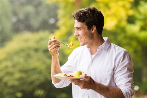 HEALTHY AND BALANCED EATING FOR MEN - Men's Skin Centres