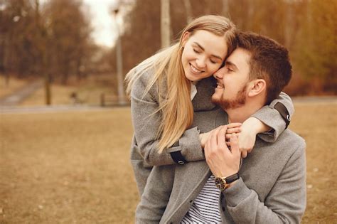 Couple photos, +151,000 high resolution free photos