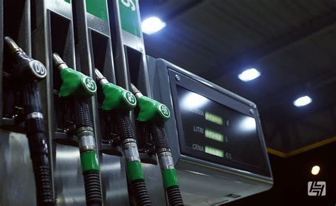 Is E10 fuel safe for older car engines?