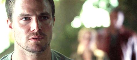 How do successful men balance career ambitions with building a strong, supportive relationship?