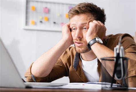 Feeling Tired: 7 Common Causes &amp; How to Fix Them