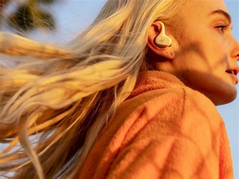 Gym-Ready Workout Earbuds : workout earbuds
