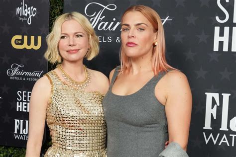 Busy Philipps 'Proud' of Michelle Williams for 5th Oscar Nomination