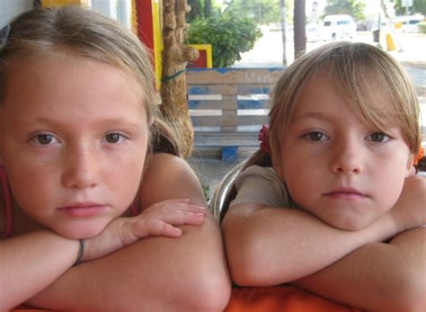 10 Quick Ways to Spoil Your Holidays