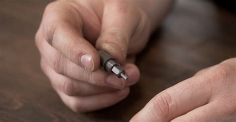 Best D@mn EDC: 5 SIMPLE EDC Items That Will Change Your Life – Knife Magazine