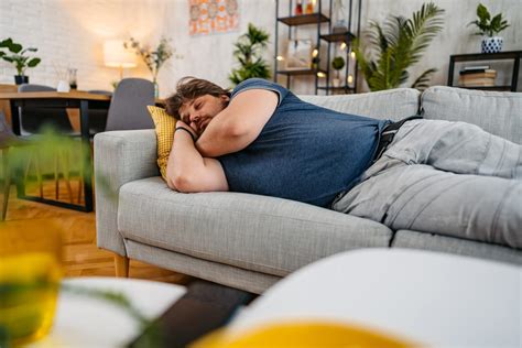 Weight Loss and Sleep: Does Sleeping Help you Lose Weight? | FORM
