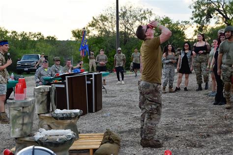 Combat afternoon energy crash: best quick, healthy fuel for men?