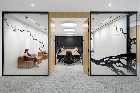 A Standout Gym Sets the Vibe in This Post-Pandemic Workplace