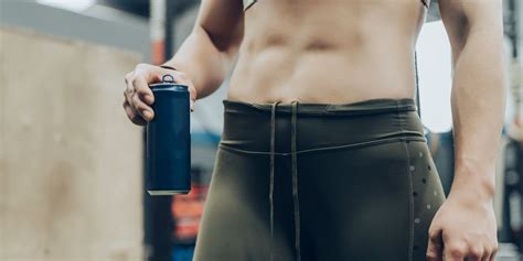 What pre-workout fuel maximizes energy & muscle gain for men?
