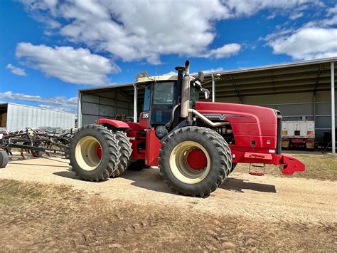 2009 Versatile 375