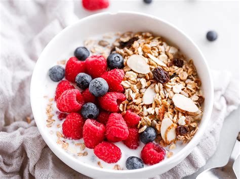 Healthy Muesli Breakfast Bowl Recipe – Muesli Recipe — Eatwell101