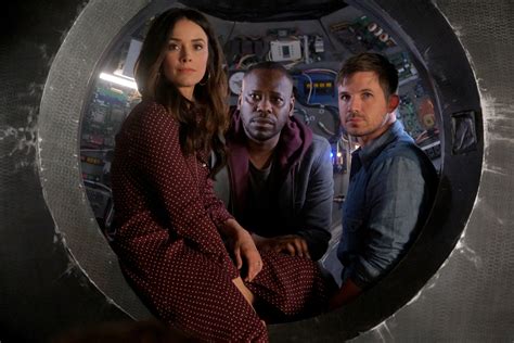 ‘Timeless’ Series Finale Review: Fans Get Gift of a Satisfying Ending ...