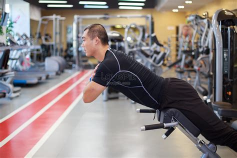 Men Who Do Strength Training Picture And HD Photos | Free Download On ...