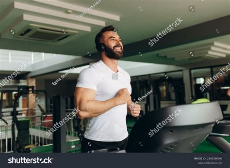 9,055 Man Doing Cardio Stock Photos, Images &amp; Photography | Shutterstock