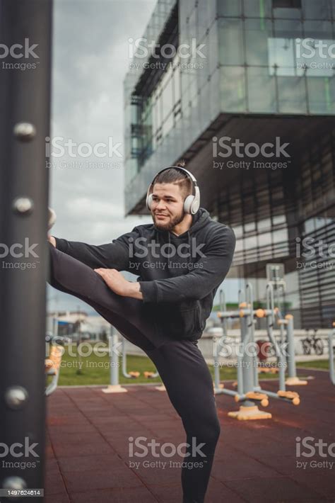 Dedication Sports Discipline And Daily Training Strengthen The Spirit ...