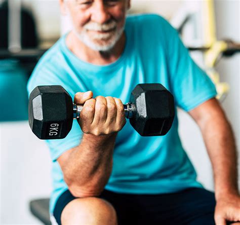 At what average age do most men typically begin to notice a decrease in their natural muscle mass, even without changes in activity level?