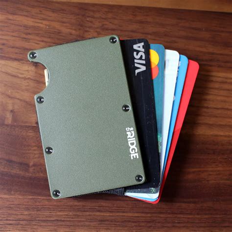 Ridge Metal Wallet Review: Simple & Utilitarian - The Modest Man