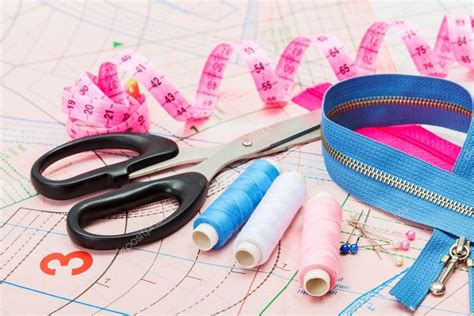 Tailoring tools and accessories Stock Photo by ©erierika 67640479