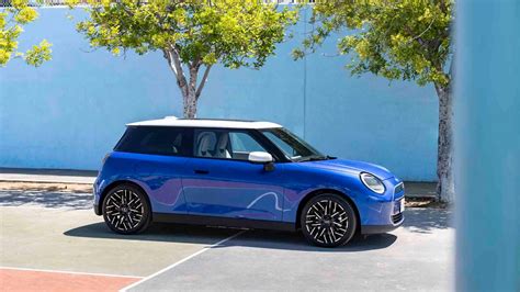 2025 Mini Cooper first look