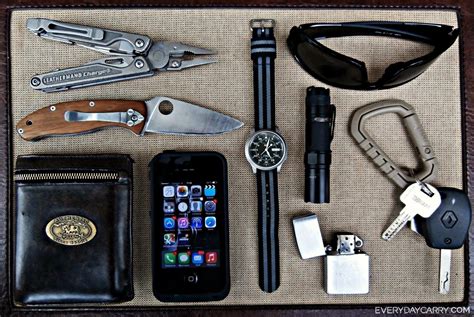 Everyday Carry - everydaycarry.com/Carpenter - My Everyday Carry
