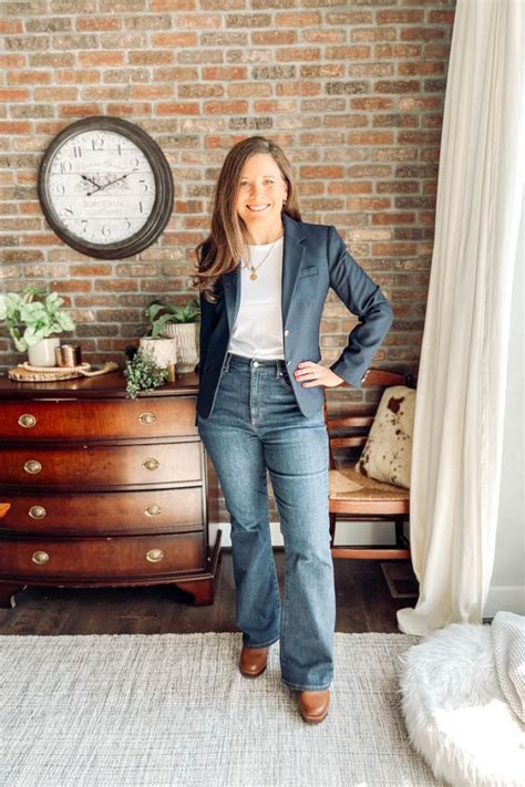 Navy Blazer Outfit Ideas: 6 Effortless Looks to Inspire Your Casual ...