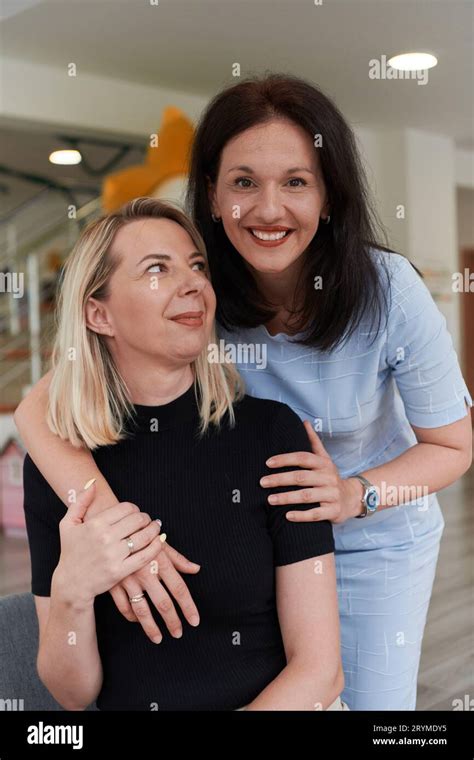 Mentoring and nurturing hi-res stock photography and images - Alamy