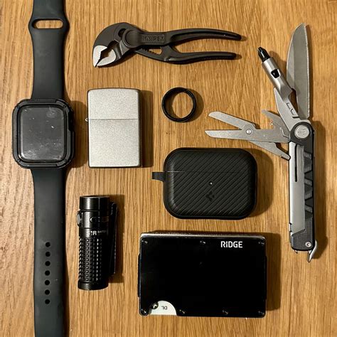 10 Best EDC Card Tools for Your Wallet in 2023 | Everyday Carry