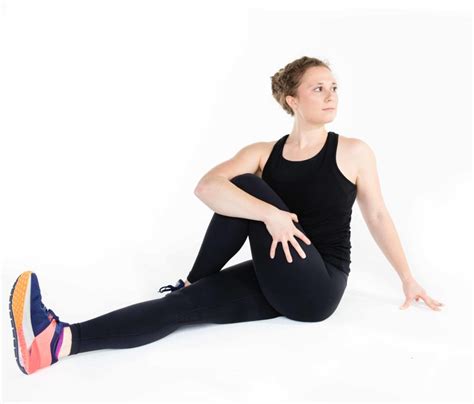 5 Fast and Effective Post-Run Stretches - Active Andrea