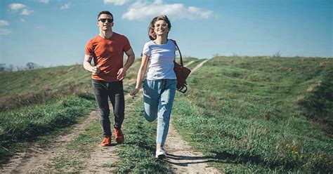 17 Ways Smart Couples Grow Together In Their Relationships